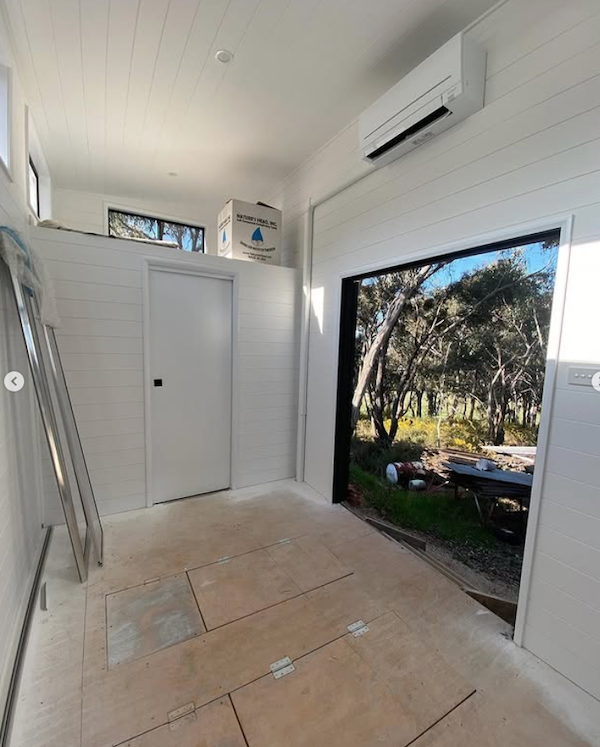 tiny_house_under_construction